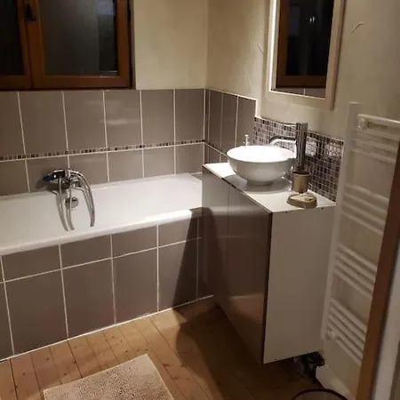 Holiday home Maison Avec Exterieur A 5 Min Du Futuroscope