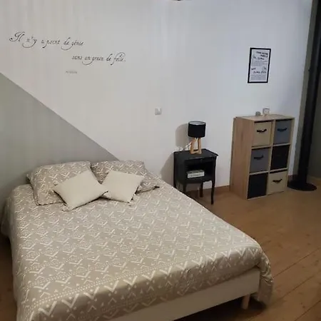 Maison Avec Exterieur A 5 Min Du Futuroscope בית נופש