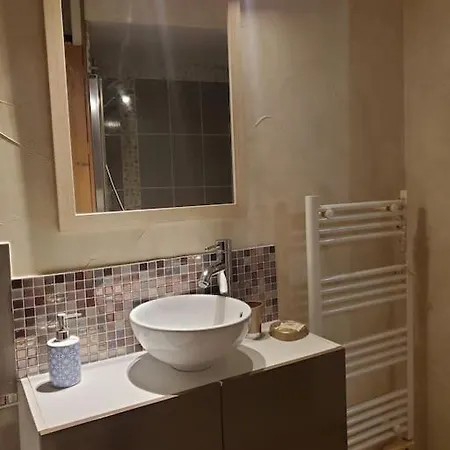 Maison Avec Exterieur A 5 Min Du Futuroscope *